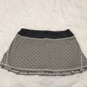 Lululemon skirt size8